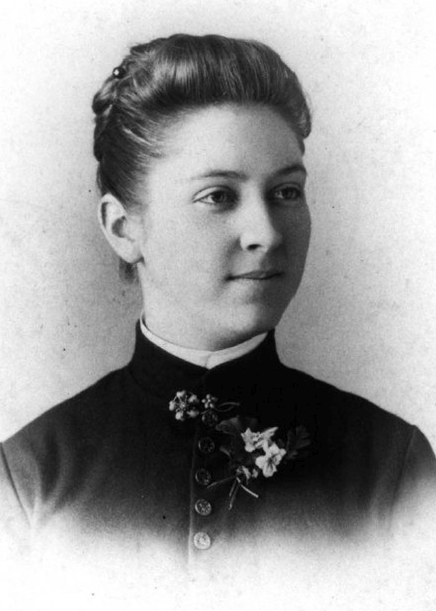 Cecilia Williams [Profiles] • Instagram, Twitter, TikTok Foller